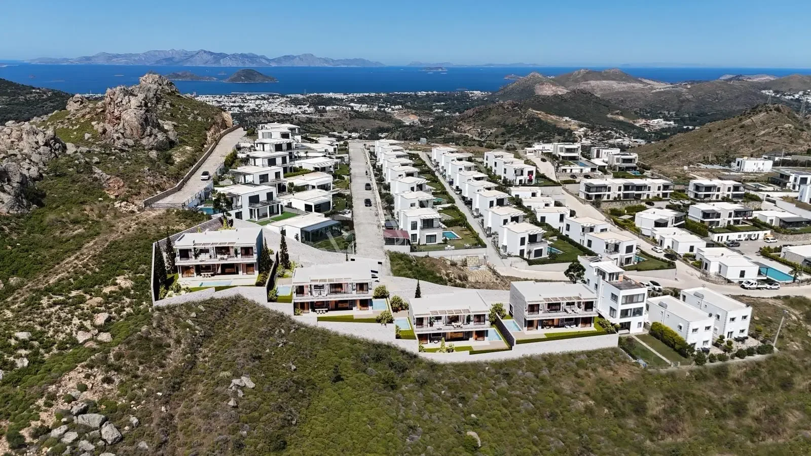 3+1 Flat Flats with Private Pool and Full Sea View in Yahşi!, photo 1
