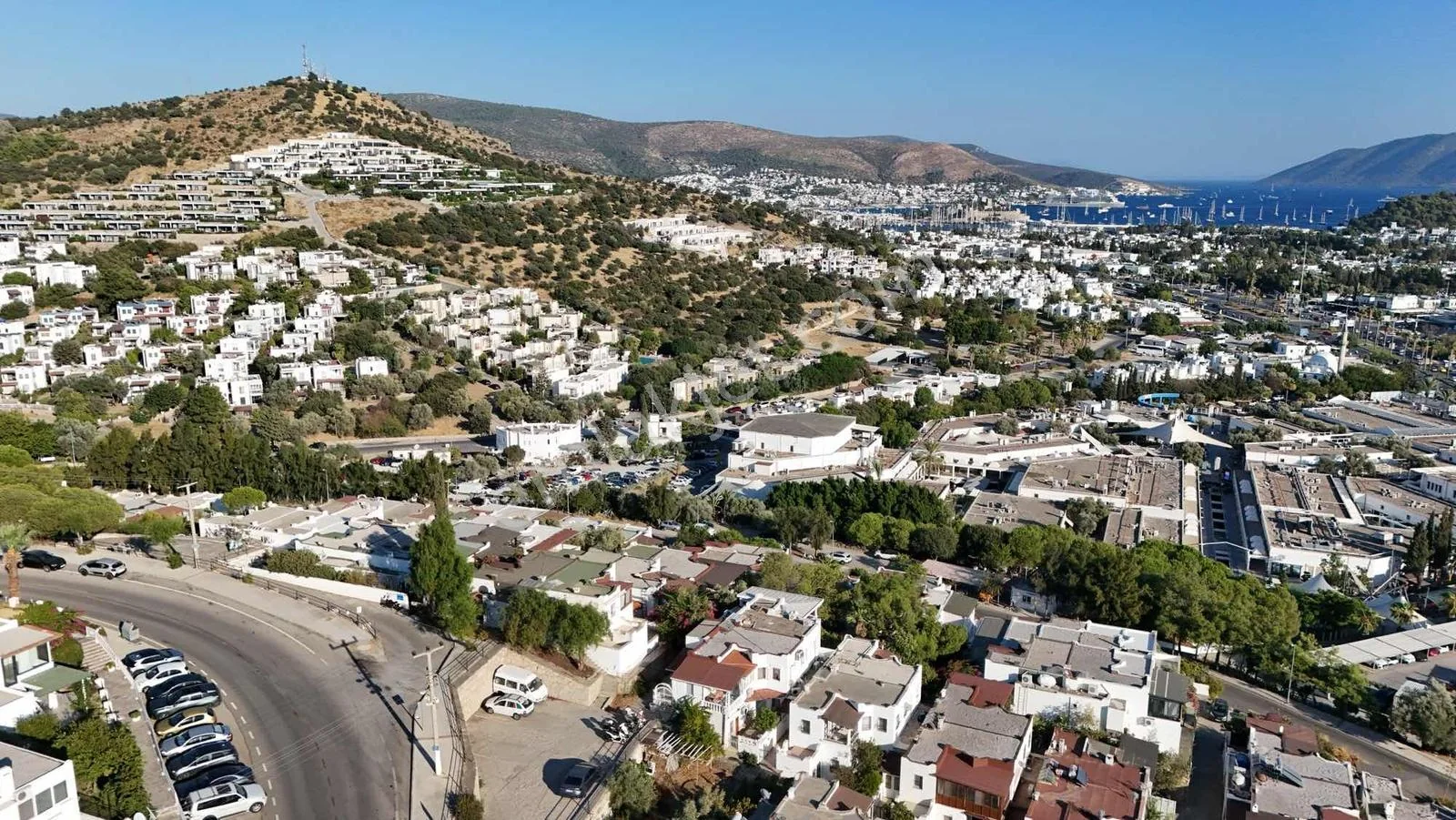 Opportunity Villa with Castle Sea and City Views for Urgent Sale, photo 3