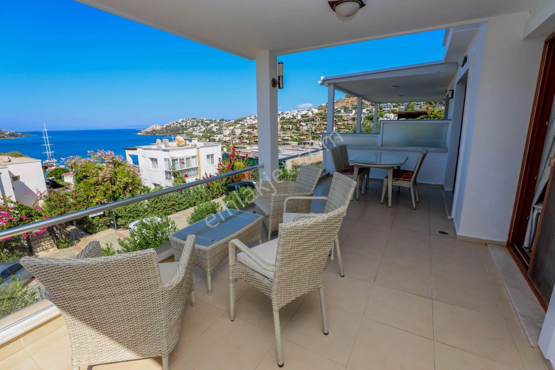 Renovated 4+2 Triplex with Sea View in Bodrum Gündoğan Center, photo 3