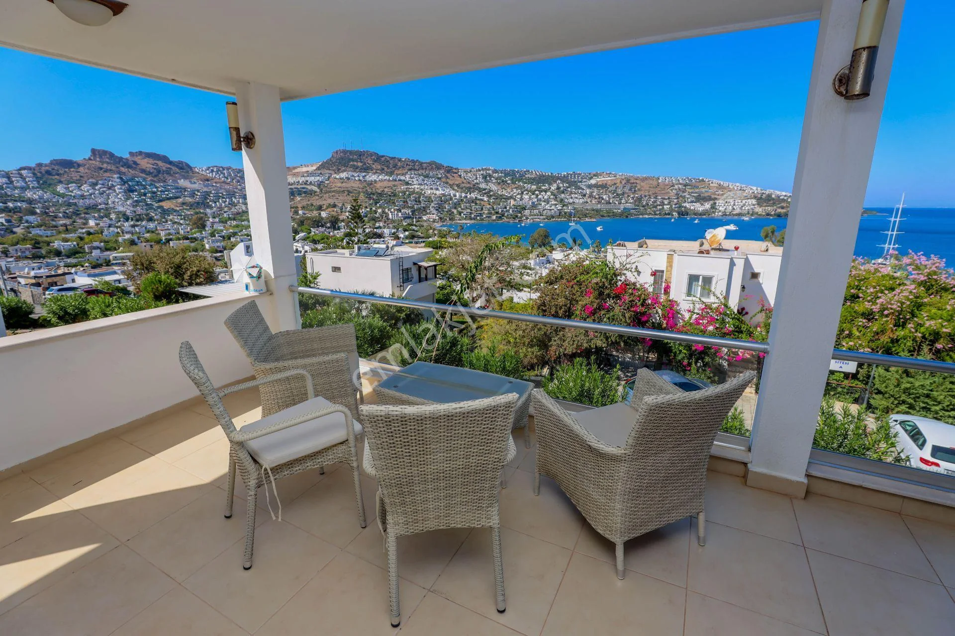 Renovated 4+2 Triplex with Sea View in Bodrum Gündoğan Center, photo 5