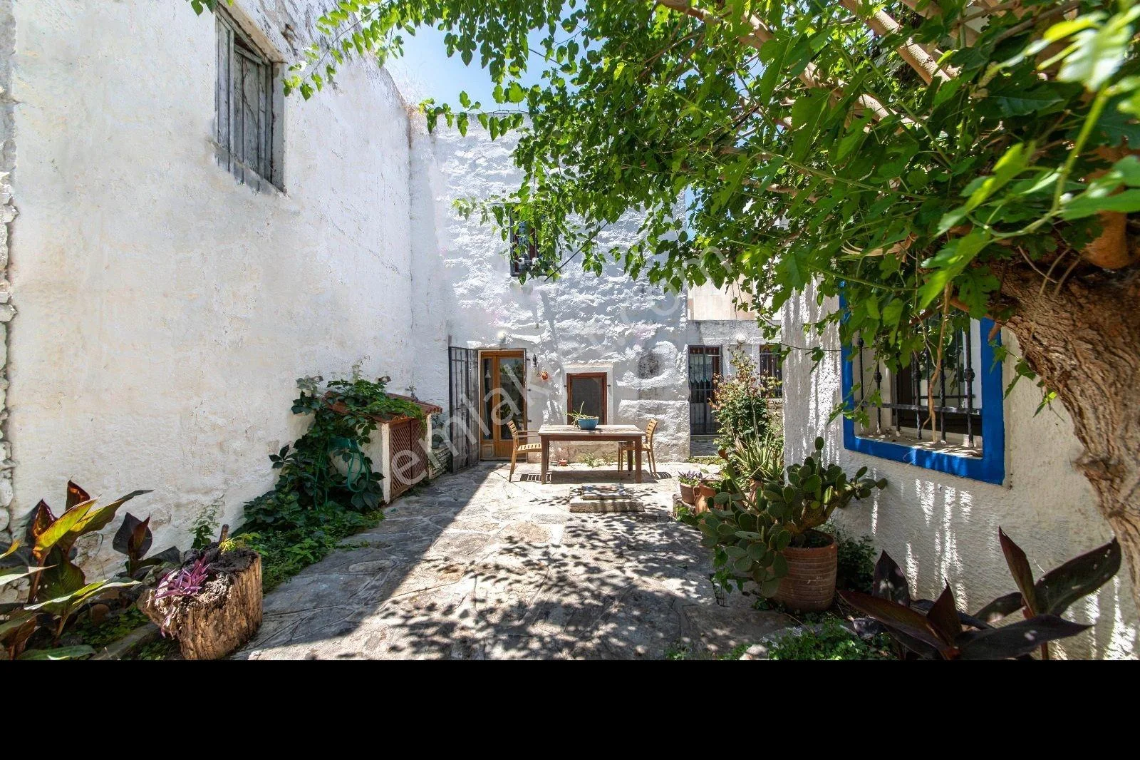 Stone House for Sale in Bodrum Marina, photo 1