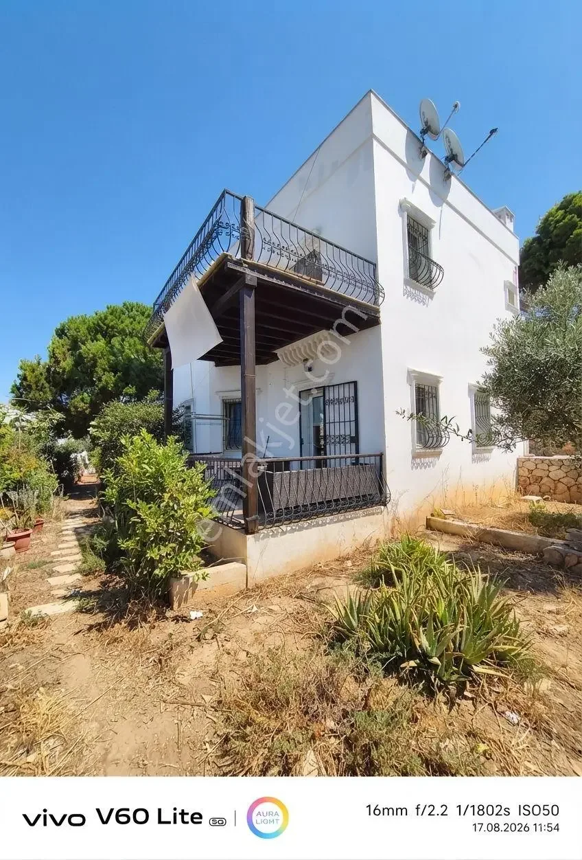 Villa For Sale in Bodrum Center Eskiçeşme, photo 1