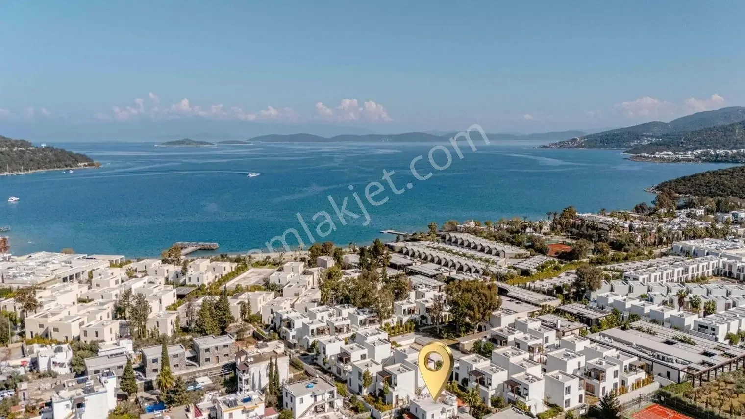 2+1 Detached Flat with Outbuilding and Garden for Sale in Bodrum Torba, photo 1