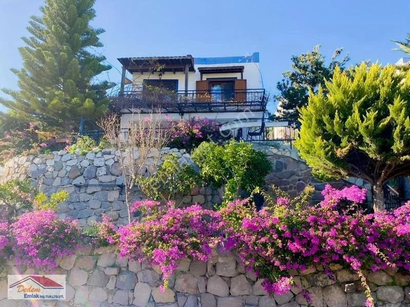 3+1 Villa with Sea View for Sale in Gündoğan, photo 1