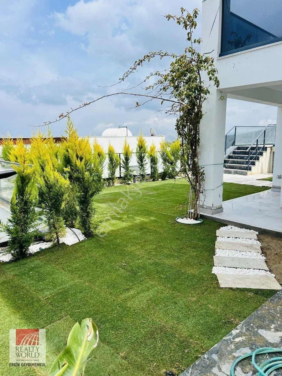 Fully Detached Triblex Villa with Private Pool in Gündoğan Center, photo 5