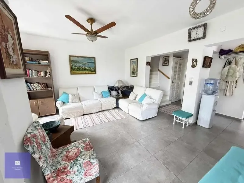 3+1 Villa for Sale in a Beachfront Site in Gündoğan, 1.5 Minutes from the Sea, photo 2
