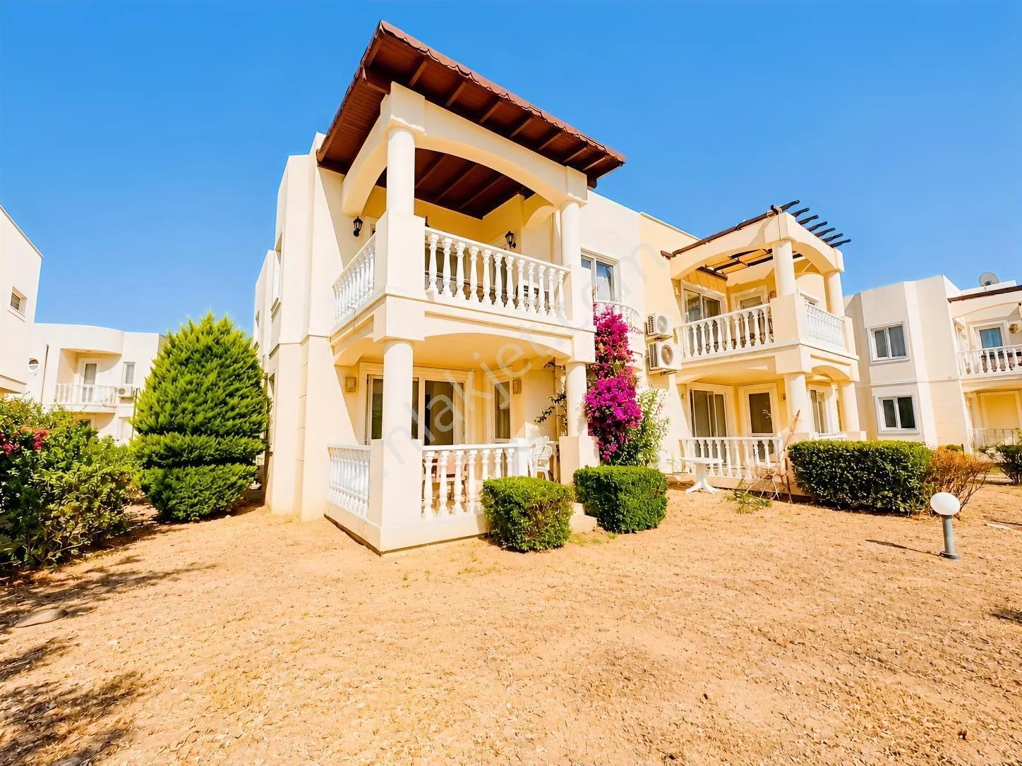 Guvercinlik Flat for Sale, Fully Furnished, Well-Keeped House with Garden from German, photo 2