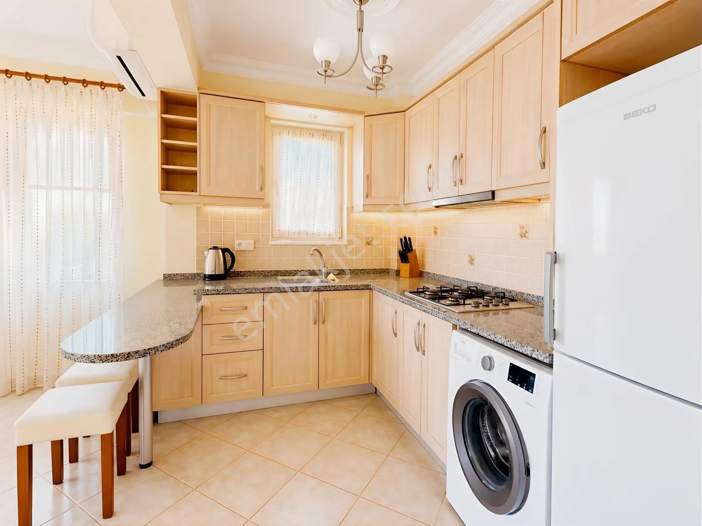 Guvercinlik Flat for Sale, Fully Furnished, Well-Keeped House with Garden from German, photo 5