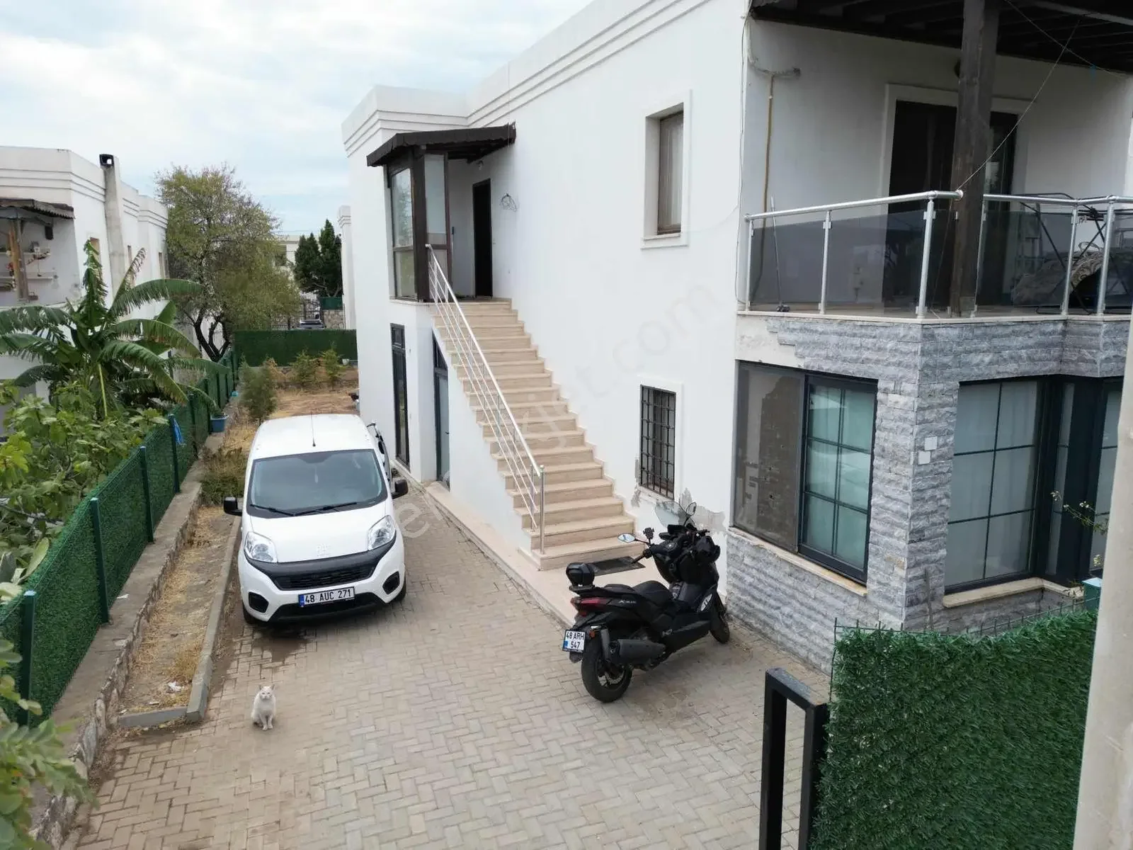 4+2 with Detached Garden and Private Parking for Sale in Konacık Çırkan, photo 3