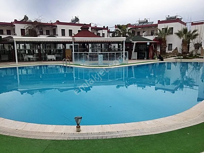 *Wohnung zum Verkauf in Turgutreis Yalı, gegenüber dem Yachthafen, in einem Komplex mit Pool*, photo 2