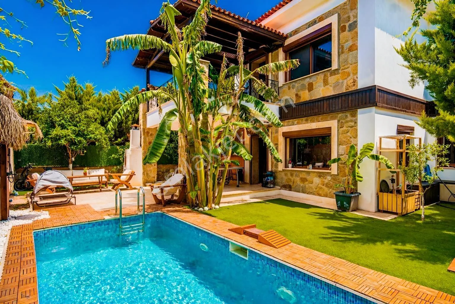 Gümüşlük Peksimet Mah. 3+1 freistehende Villa mit Pool, photo 1
