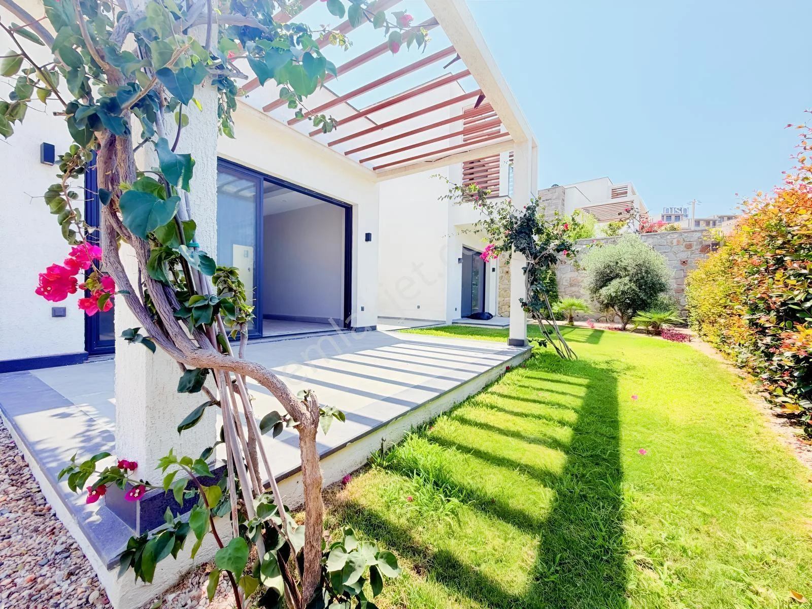 3+1, fully detached, within the complex, garden villa in Gümüşlük, photo 2