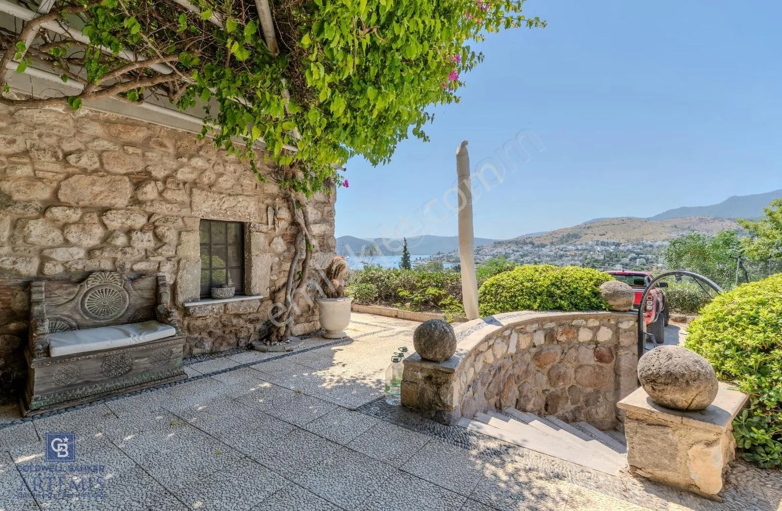 2+1 Steinhaus zum Verkauf in Bodrum Türkbükü, photo 1
