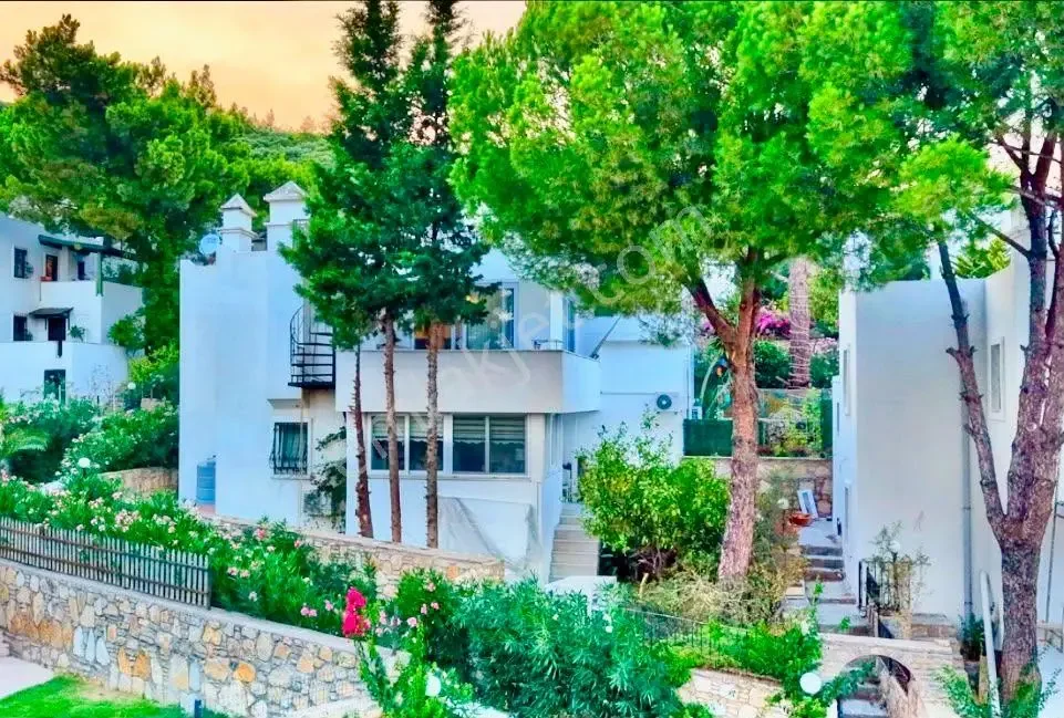 4+2 Maisonette-Villa mit Meerblick zum Verkauf in Bodrum Torba, photo 2