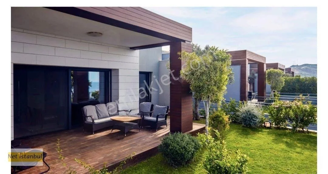 Bodrum Yalıkavak Denize Sıfır Satılık 2+1 Bahçeli Villa, photo 1