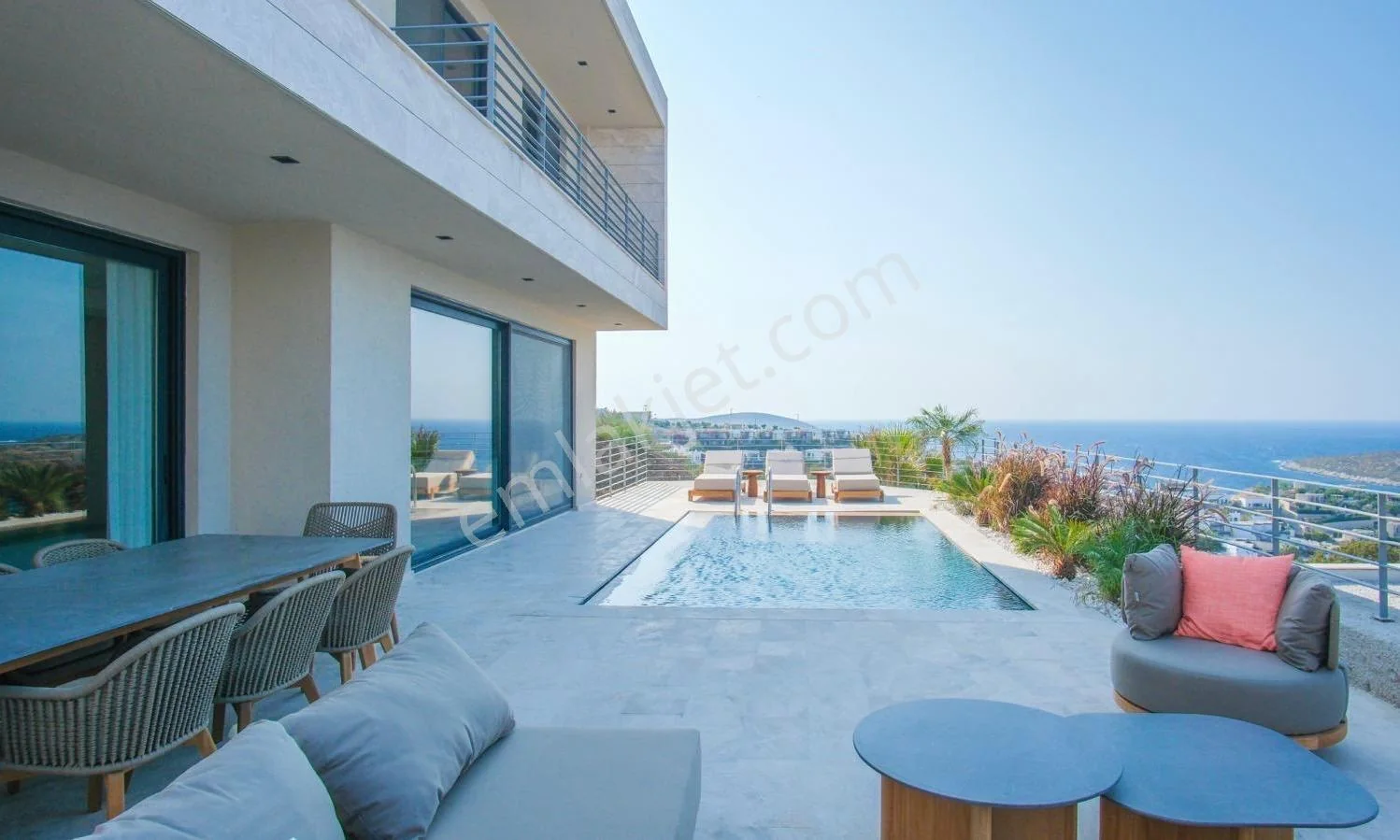Detached Villa with Private Pool and Sea View in Gümüşlük, photo 3