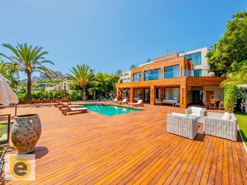 Luxury Villa for Sale with Delicious Views Close to the Sea in Türkbükü, photo 2