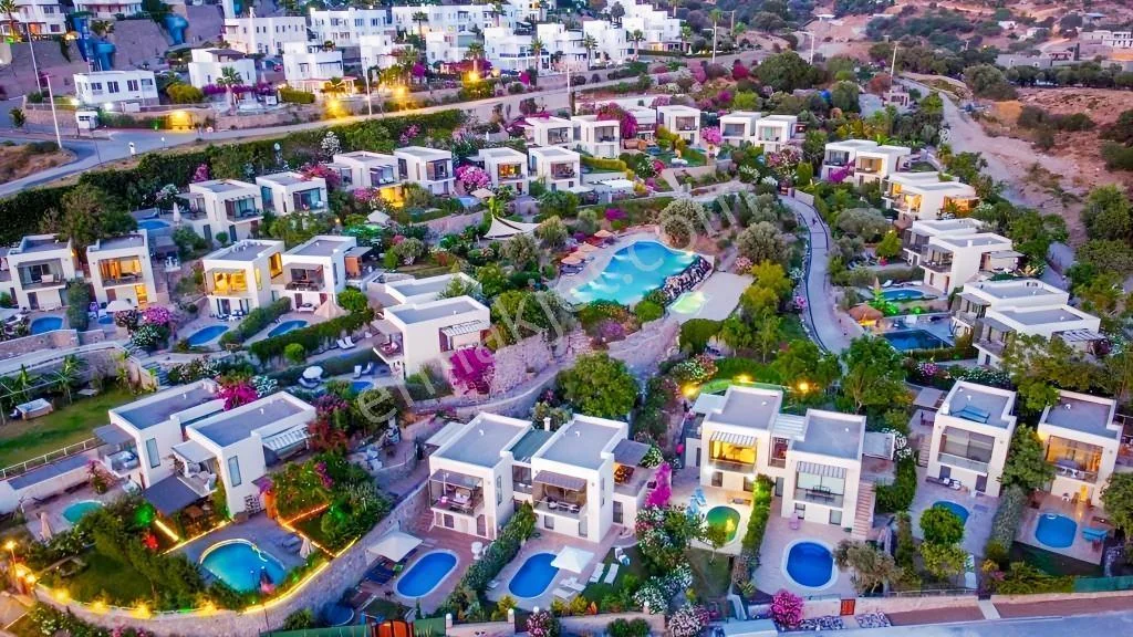 Villa for Sale in Yalıkavak with Sea View and Private Pool, photo 2